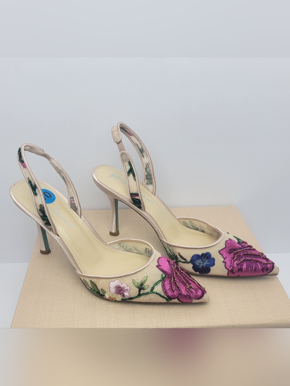 Betsey Johnson Womens' April - Pink Embroidered Pointed-Toe Slingback Heel - Picture 4 of 8